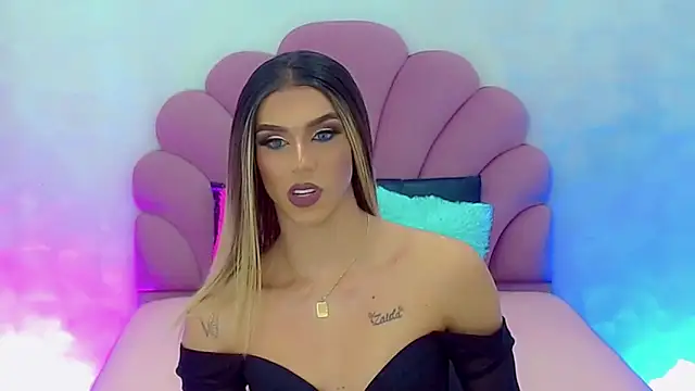 briana sex32 online show from 1, 1, 2025