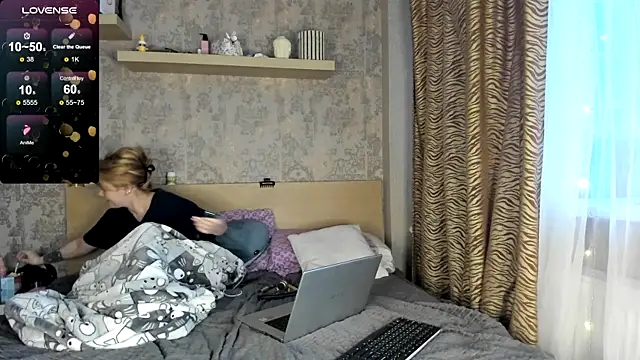 purebeautie13 online show from 16, 1, 2025