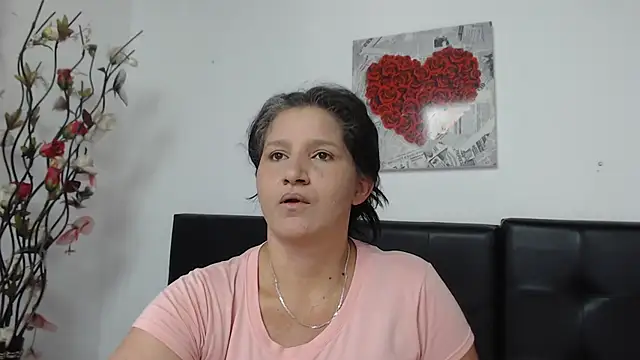 Angelinna Milf online show from 16, 1, 2025