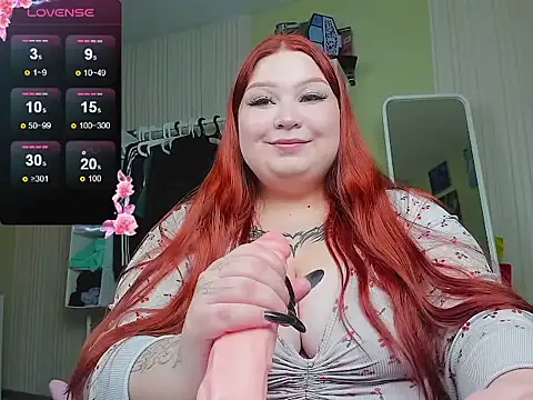 Snapshot of Helen_Shine chatting on 14, 9, 2025 Helen Shine online show from 14, 9, 2025