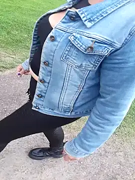 sophie banger online show from 2, 12, 2025