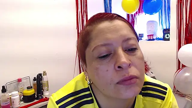 Snapshot of eva_twiss chatting on 7, 7, 2026 eva twiss online show from 7, 7, 2026