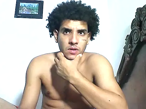 Snapshot of maick5- chatting on 9, 10, 2025 maick5- online show from 9, 10, 2025