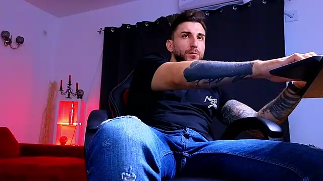 MightyAaron66 online show from 10, 9, 2025