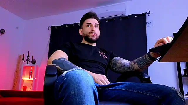 MightyAaron66 online show from 5, 4, 2026