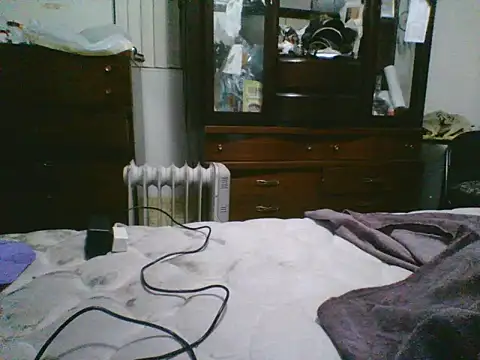 Snapshot of Emilylyn2501 chatting on 19, 10, 2025 Emilylyn2501 online show from 19, 10, 2025