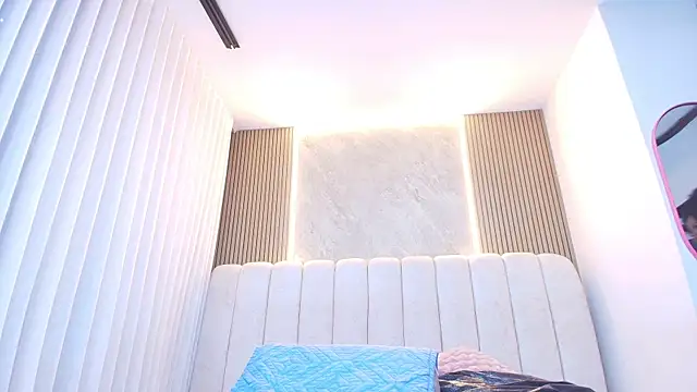 kata hazel online show from 30, 3, 2026