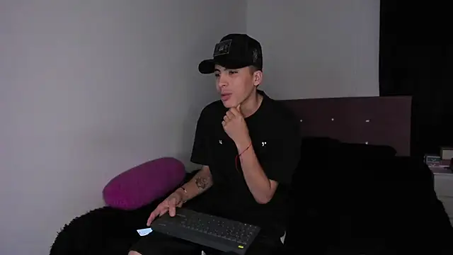 HeellBoy  online show from 6, 4, 2026