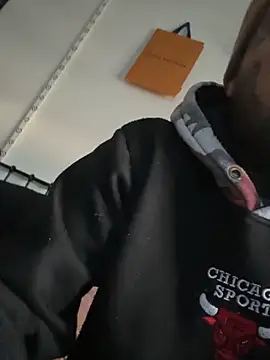 Snapshot of Tyson8897 chatting on 20, 11, 2025 Tyson8897 online show from 20, 11, 2025