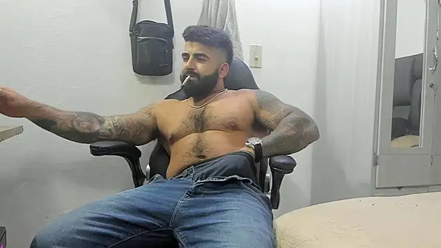 Snapshot of Lyon_vach chatting on 26, 1, 2025 Lyon vach online show from 26, 1, 2025