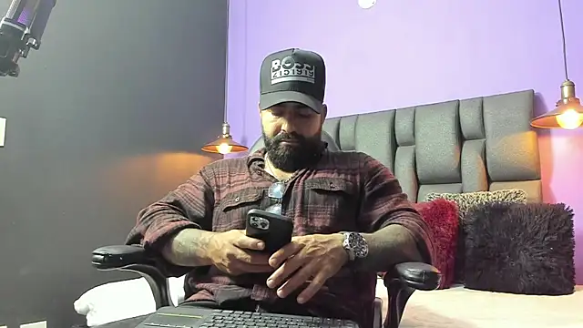 Snapshot of Lyon_vach chatting on 20, 9, 2025 Lyon vach online show from 20, 9, 2025