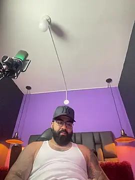 Lyon vach online show from 11, 11, 2025