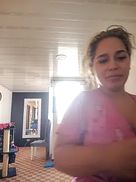 LaurenWelly  online show from 7, 11, 2025