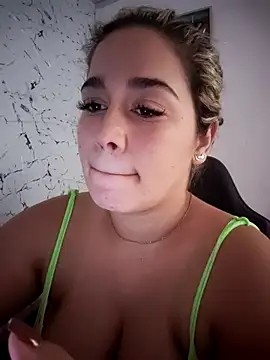 LaurenWelly  online show from 16, 11, 2025