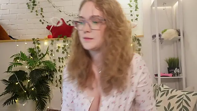 MonicaAsis online show from 2, 10, 2025