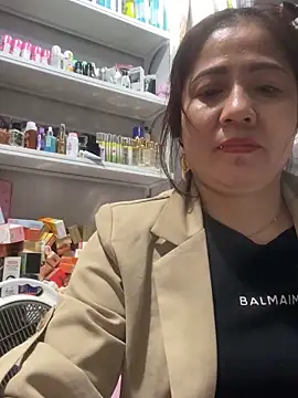 Snapshot of Cesywet chatting on 11, 2, 2025 Cesywet online show from 11, 2, 2025