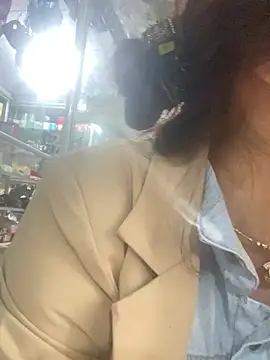 Snapshot of Cesywet chatting on 23, 2, 2025 Cesywet online show from 23, 2, 2025