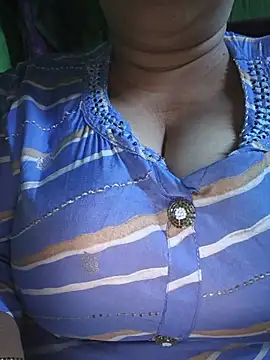 Snapshot of Rinki_Guptaa chatting on 8, 7, 2026 Rinki Guptaa online show from 8, 7, 2026