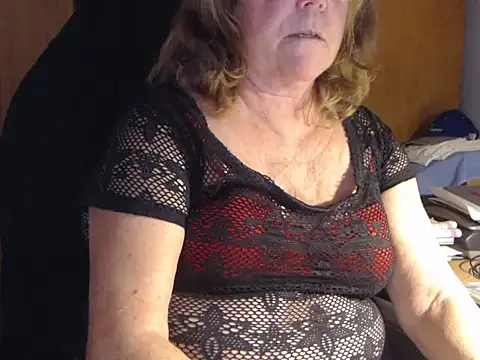 Snapshot of _sunshine__ chatting on 3, 2, 2025 sunshine online show from 3, 2, 2025