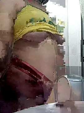 Snapshot of Rowena_Vonnie chatting on 14, 3, 2025 Rowena Vonnie online show from 14, 3, 2025