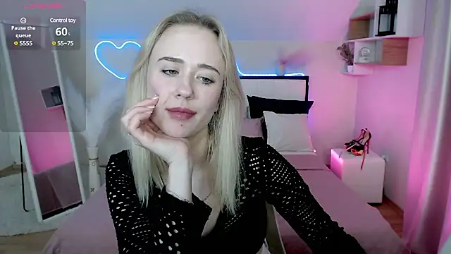 SashaBrooks online show from 3, 2, 2025