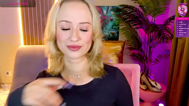 SashaBrooks online show from 6, 2, 2026