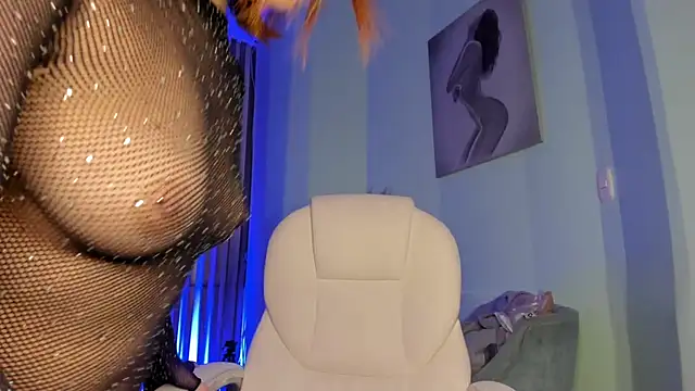 TinaJonnes  online show from 19, 9, 2025