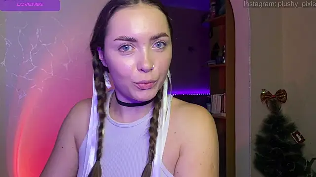 Snapshot of plushy_pixie chatting on 2, 12, 2024 plushy pixie online show from 2, 12, 2024