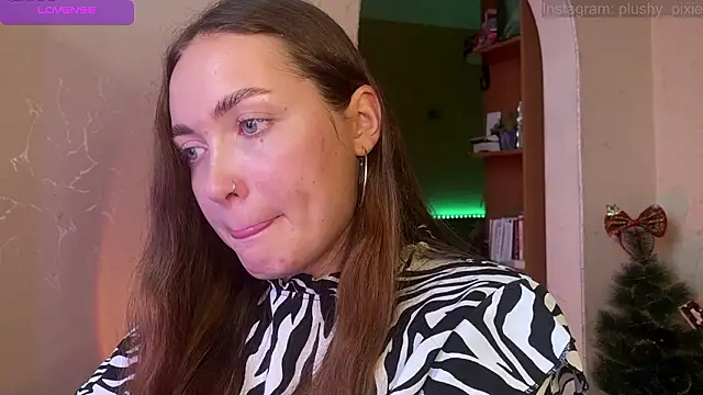 Snapshot of plushy_pixie chatting on 5, 12, 2024 plushy pixie online show from 5, 12, 2024