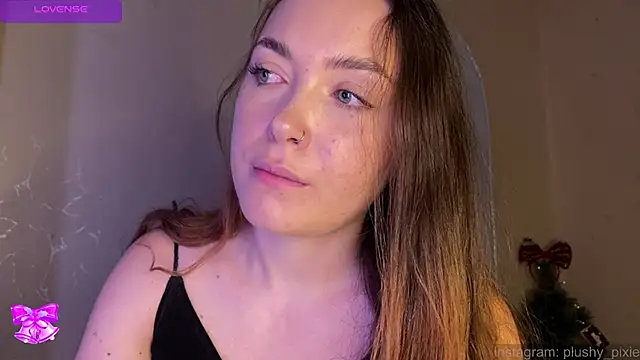 Snapshot of plushy_pixie chatting on 21, 12, 2024 plushy pixie online show from 21, 12, 2024