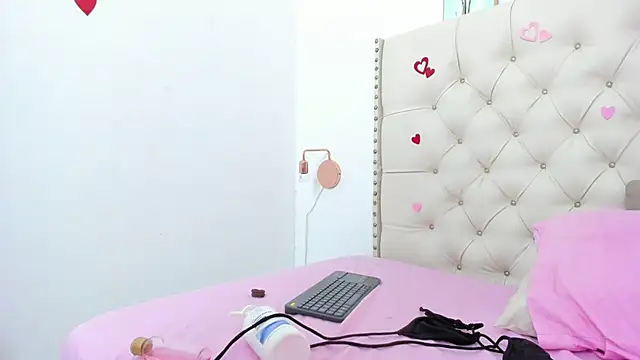 Kim Eli online show from 12, 3, 2025