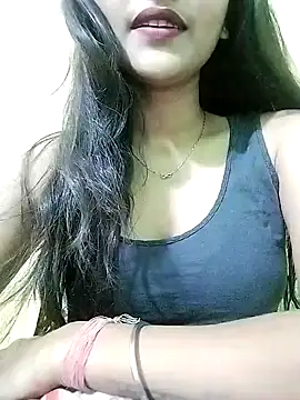 MISSQUEEN48 online show from 30, 12, 2024