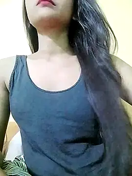 MISSQUEEN48 online show from 19, 3, 2025