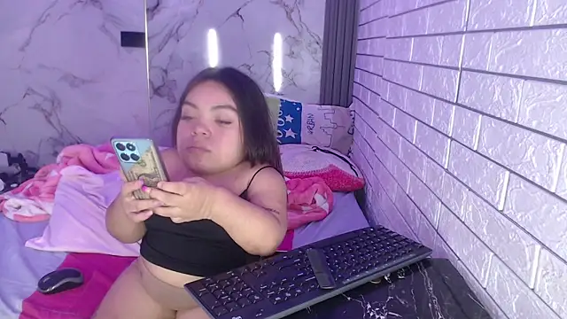 Snapshot of Michelle_Brooks chatting on 18, 3, 2025 Michelle Brooks online show from 18, 3, 2025