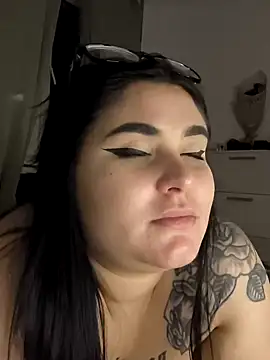 Snapshot of alexaandreea99 chatting on 28, 1, 2025 alexaandreea99 online show from 28, 1, 2025