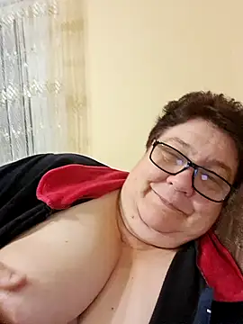 Snapshot of YourGoddess555 chatting on 4, 2, 2025 YourGoddess555 online show from 4, 2, 2025