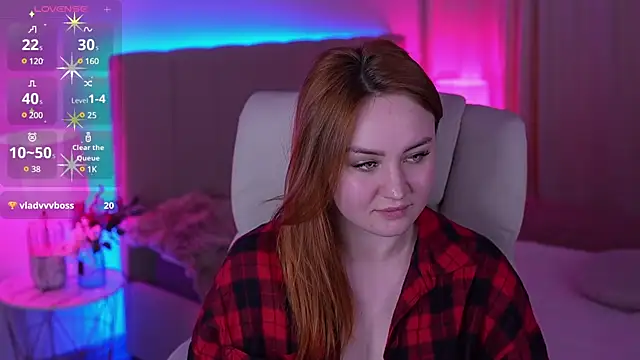 Snapshot of LovelyBell chatting on 4, 3, 2025 LovelyBell online show from 4, 3, 2025