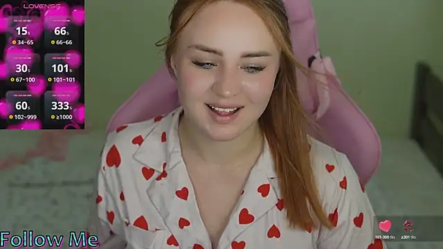 Snapshot of LovelyBell chatting on 23, 9, 2025 LovelyBell online show from 23, 9, 2025