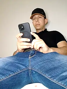 Snapshot of hoy_toyboy chatting on 12, 3, 2025 hoy toyboy online show from 12, 3, 2025
