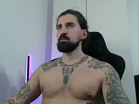 MateoHunk online show from 5, 11, 2025