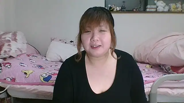 SAKU-RA-chan online show from 1, 3, 2025