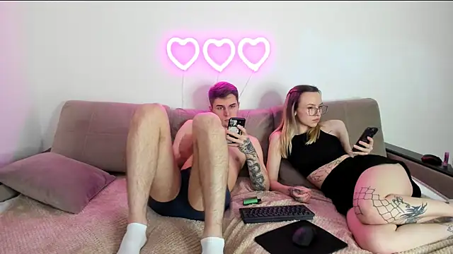 Snapshot of Ian_Connery chatting on 12, 3, 2025 Ian Connery online show from 12, 3, 2025