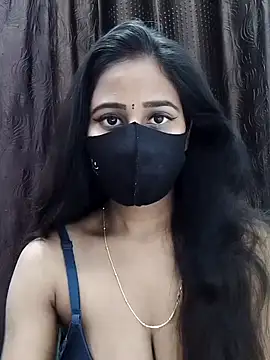 Lalisa sexy online show from 3, 2, 2026