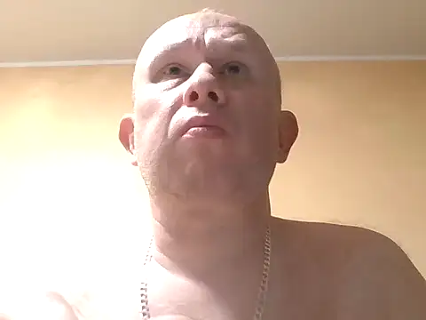 Snapshot of X46x chatting on 14, 11, 2025 X46x online show from 14, 11, 2025