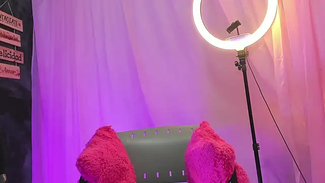 Snapshot of Monica_lopez chatting on 18, 1, 2025 Monica lopez online show from 18, 1, 2025