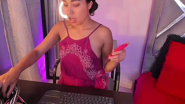 Snapshot of Monica_lopez chatting on 6, 3, 2025 Monica lopez online show from 6, 3, 2025