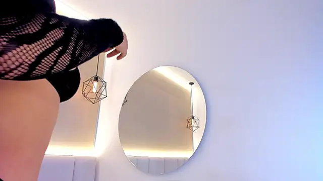 valerysantos  online show from 26, 3, 2026