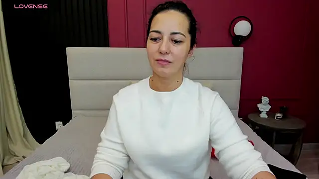 Linda Insatiable online show from 11, 10, 2025