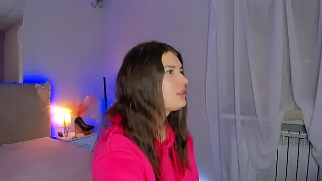 Laura Leee online show from 12, 2, 2026