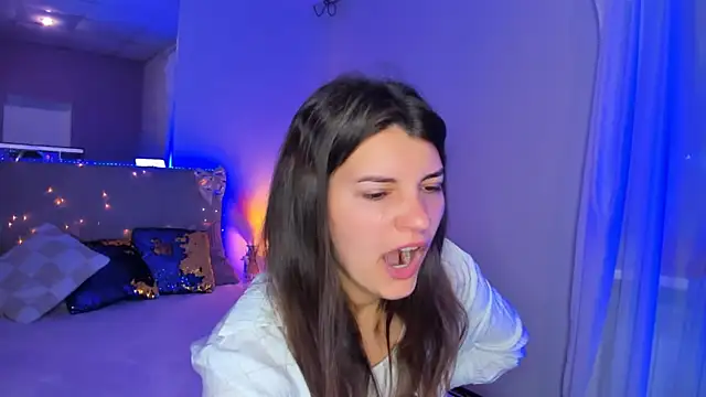 Laura Leee online show from 5, 6, 2026